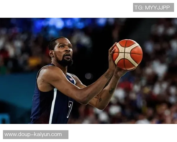 杜兰特：詹姆斯的球技仍在前进，他提升了三分和后仰跳投